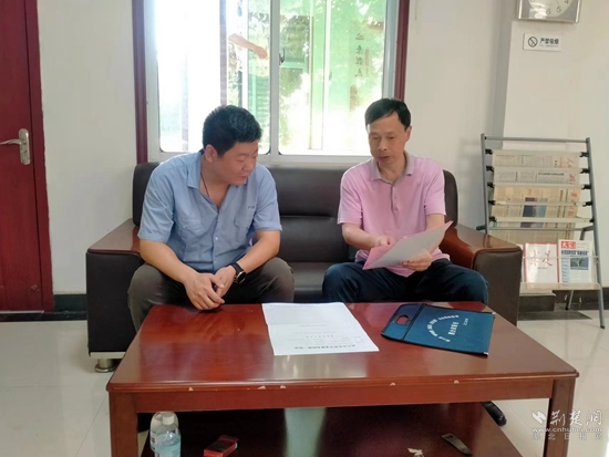 服務專班到泰山石膏湖北分公司開展“解難題、促發(fā)展、穩(wěn)增長”幫扶活動.jpg